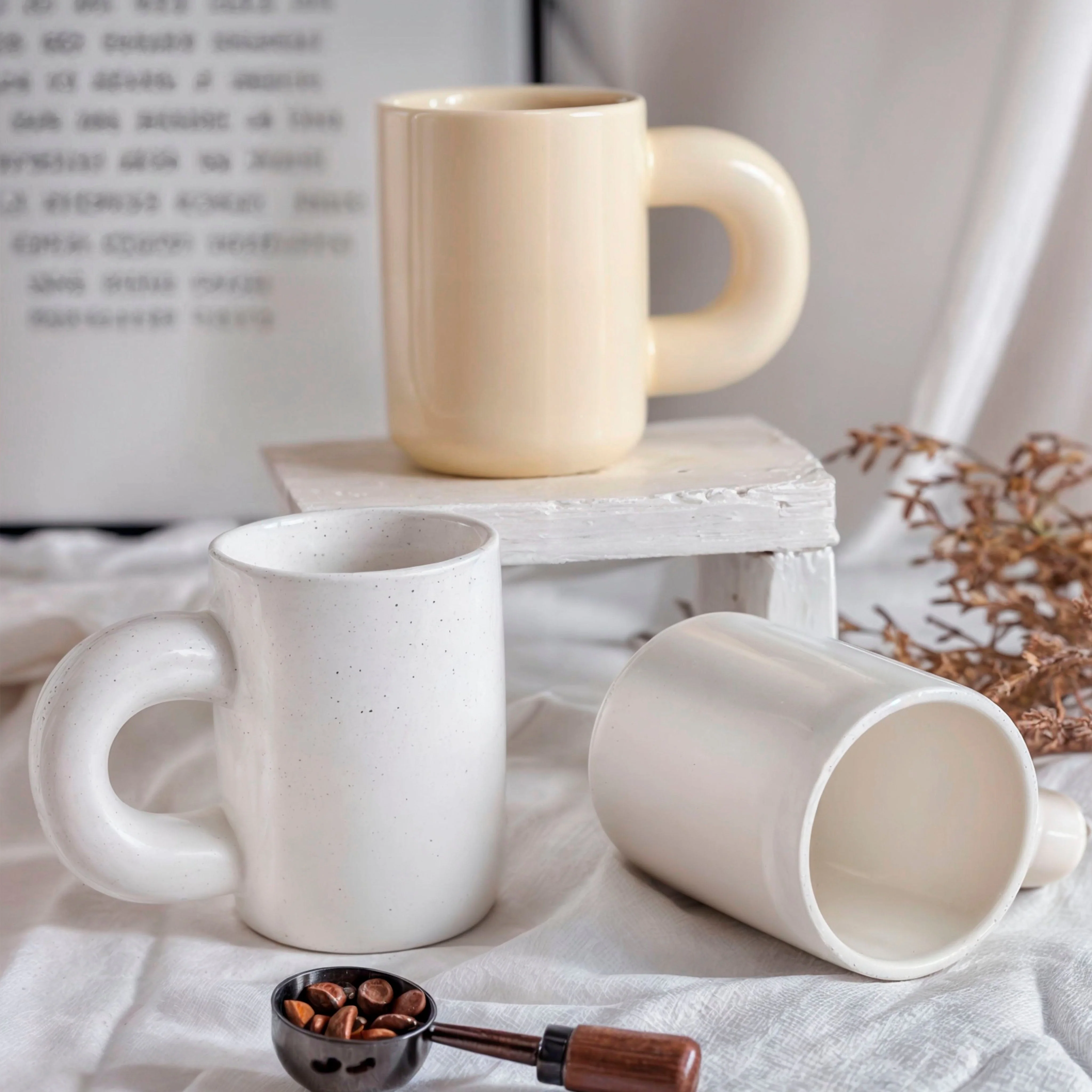 Eleganza – Luxe Porseleinen Kopje met Modern Geometrisch Design