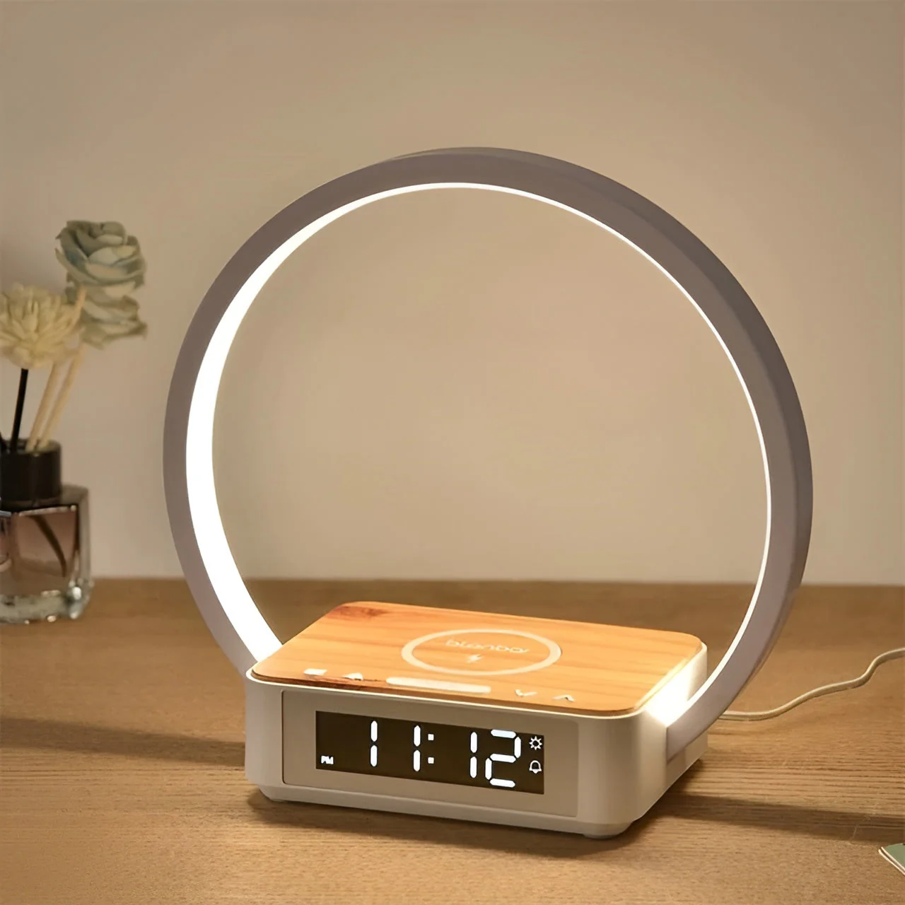 BrightGlow – 3-in-1 Tafellamp Met Draadloos Opladen, Wekker & Aanraakbediening