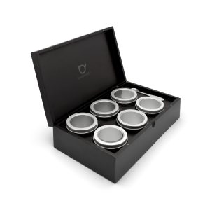 Bredemeijer – Theedoos + 6 blikjes rond + lepel zwart Bredemeijer – Theedoos + 6 blikjes rond + lepel zwart