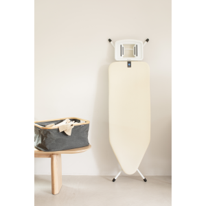 Brabantia Strijkplank C, 124×45 cm, solide strijkerhouder – Ecru Brabantia Strijkplank C, 124×45 cm, solide strijkerhouder – Ecru