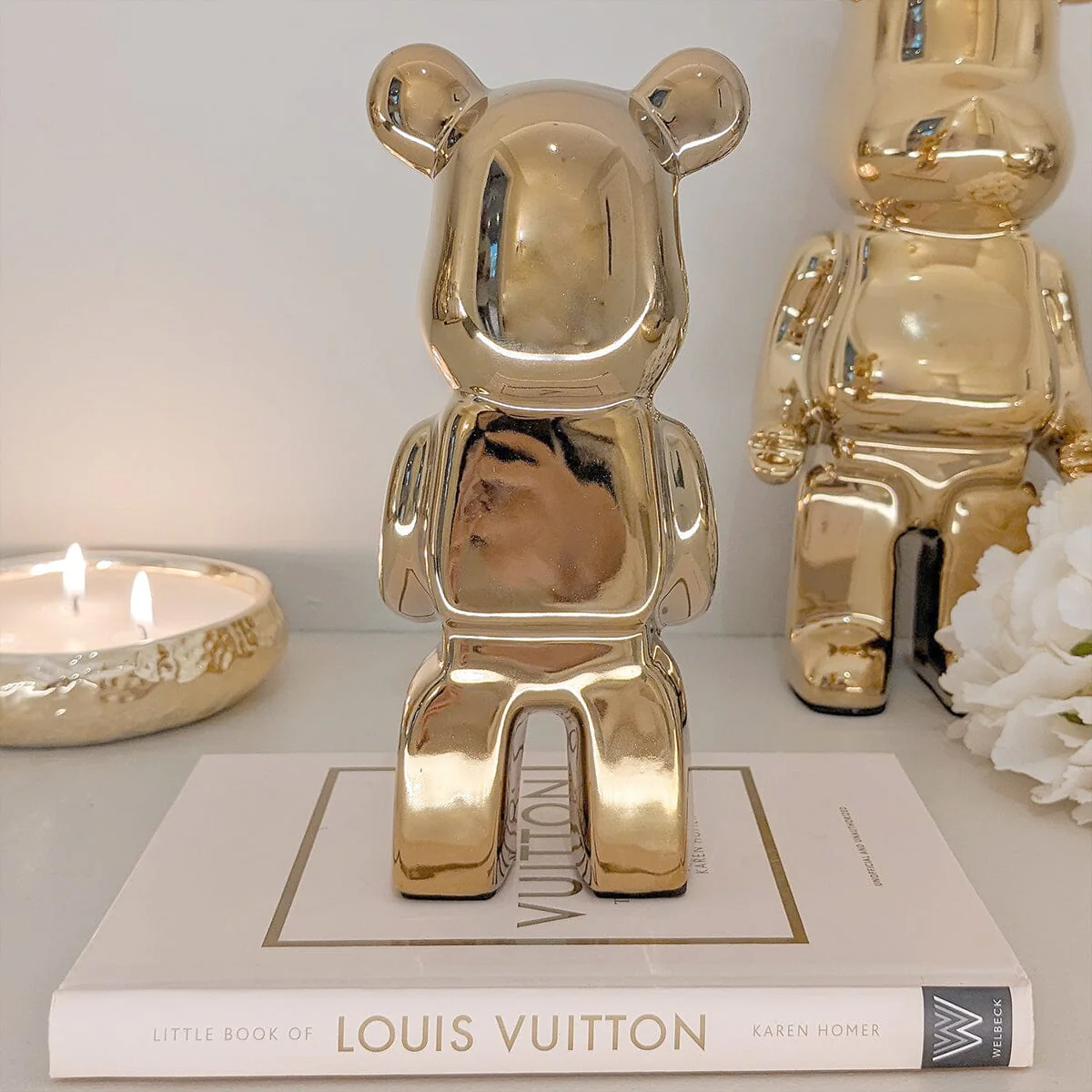 GoldenBeast – Luxe Gouden Bearbrick Sculptuur Voor Interieurdecoratie