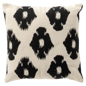 RICO – kussenhoes 45×45 cm – ikat – Raven – zwart RICO – kussenhoes 45×45 cm – ikat – Raven – zwart