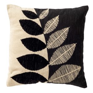 DANEE – sierkussen 45×45 cm – bladmotief – gerecycled – Raven – zwart DANEE – sierkussen 45×45 cm – bladmotief – gerecycled – Raven – zwart