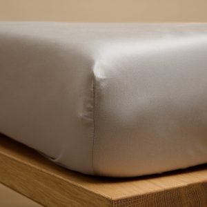 Coco & Cici – TENCEL – Sateen Hoeslaken Taupe – 200x210x35