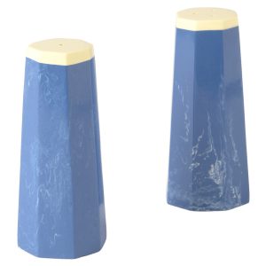 Calma House Zout- en peperstrooier set Mango – Blauw – Diam. 3.3×8 Calma House Zout- en peperstrooier set Mango – Blauw – Diam. 3.3×8