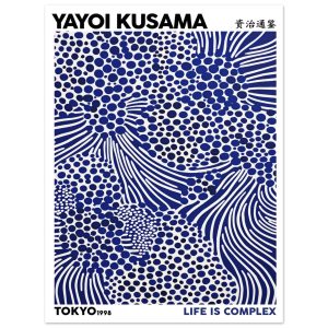 Artfulprints Poster Yayoi Kusama – Life is complex – 30×40 cm – Blauw Artfulprints Poster Yayoi Kusama – Life is complex – 30×40 cm – Blauw