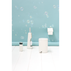 Brabantia ReNew Toiletborstel met houder – White Brabantia ReNew Toiletborstel met houder – White